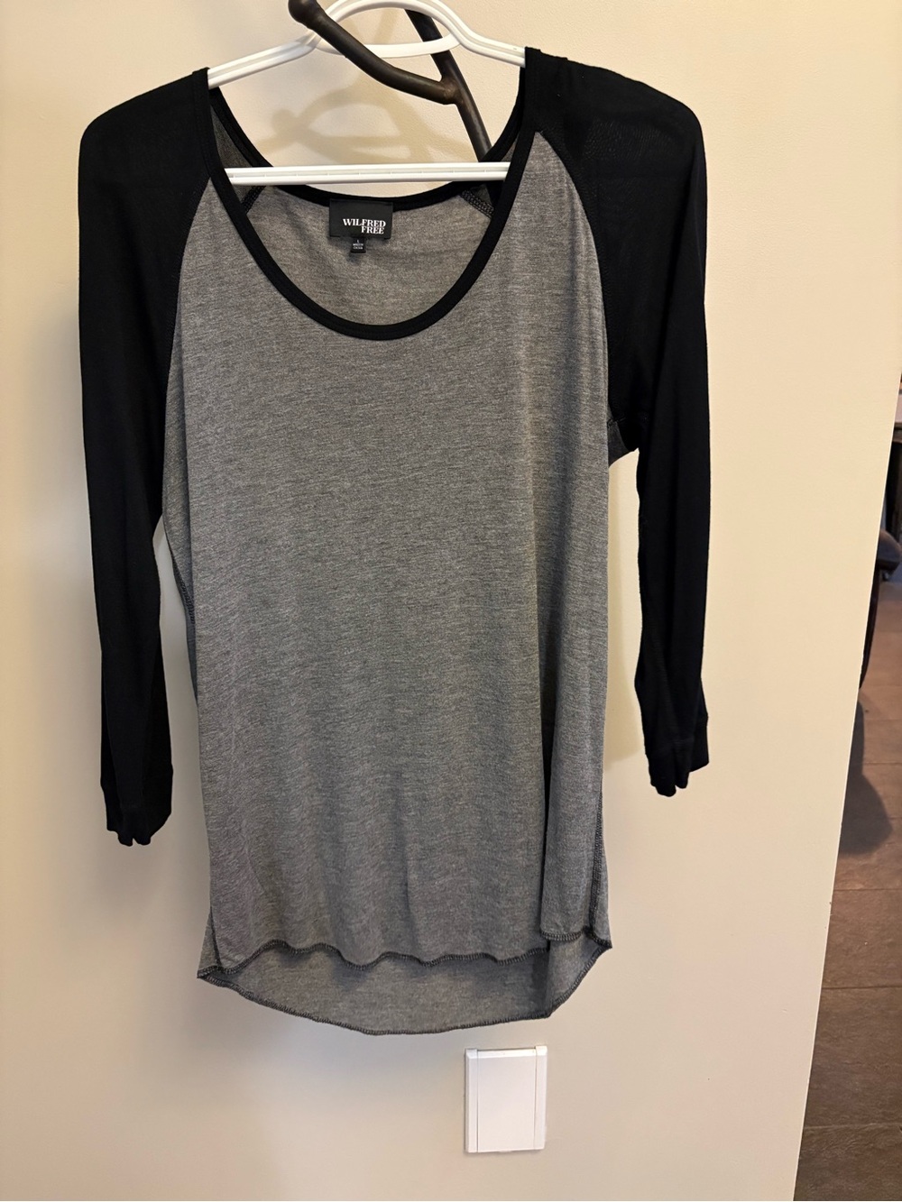 Wilfred Free Black and Gray Raglan Long Sleeve Top